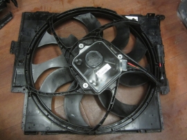BMW - cooling radiator fan - 8641947